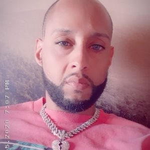 Meet your Posher, Devin